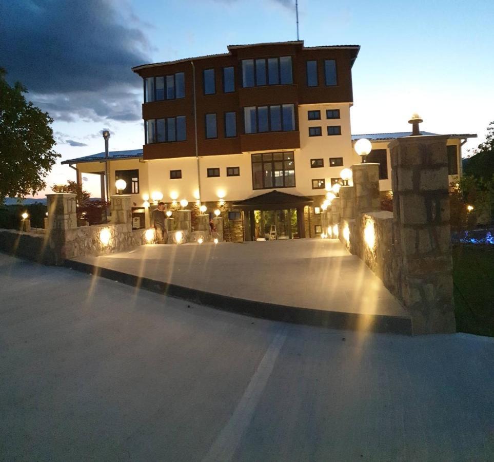 Zoo Misic Prenociste Hotel Vranje Exterior foto